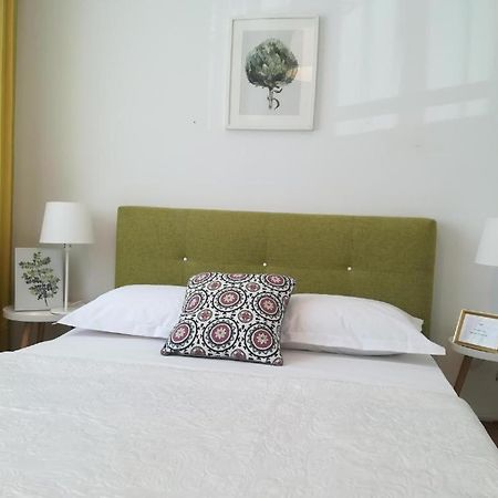 Guesthouse Smart بوخارست المظهر الخارجي الصورة