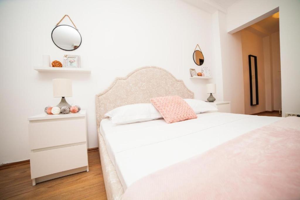 Guesthouse Smart بوخارست المظهر الخارجي الصورة