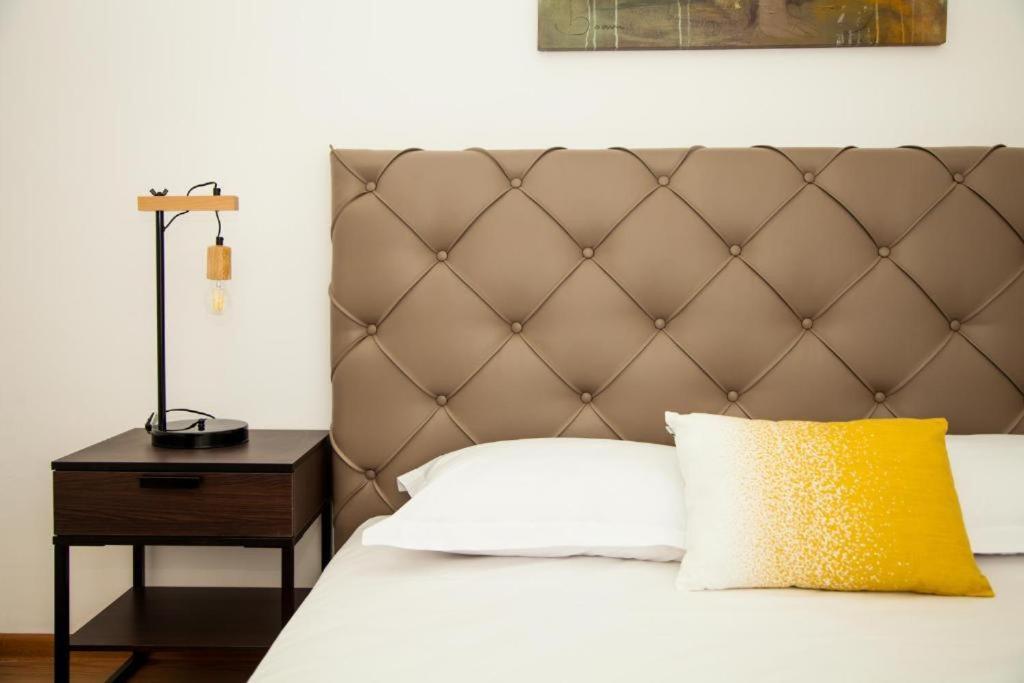 Guesthouse Smart بوخارست المظهر الخارجي الصورة