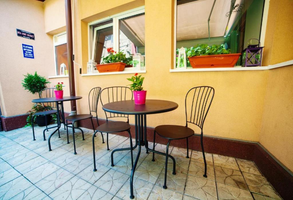 Guesthouse Smart بوخارست المظهر الخارجي الصورة